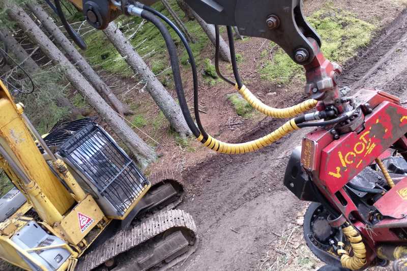 OmecoHub - Immagine NEW HOLLAND E245B